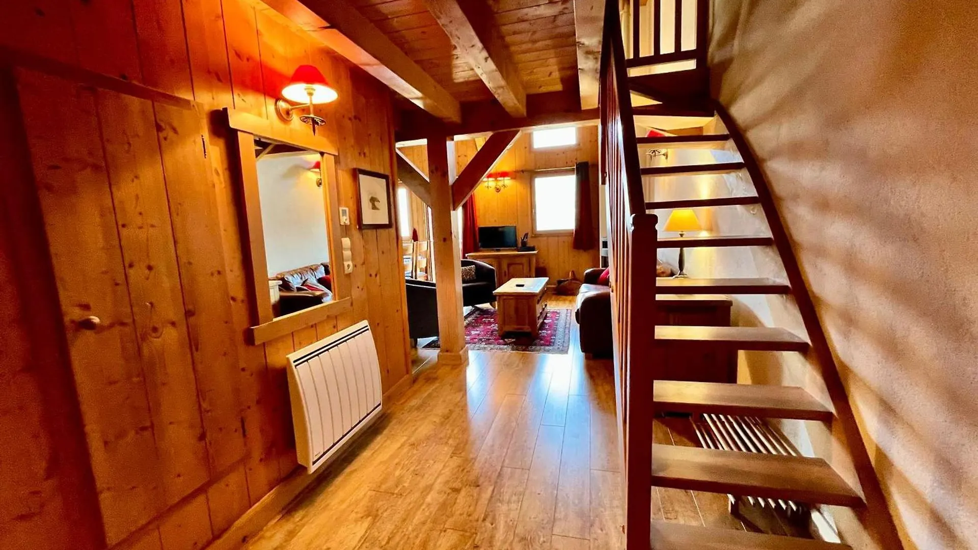 Apartment Chalet Moderne 3 Chambres Avec Balcon Et Garage A Samoens - Fr-1-624-25