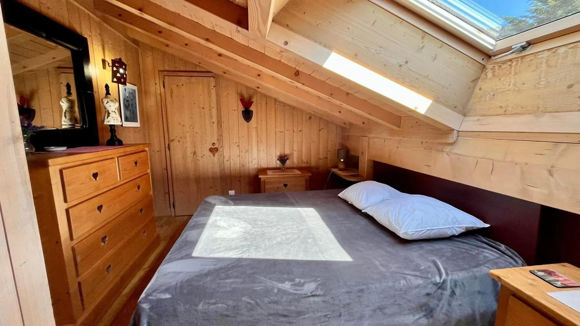 Chalet Moderne 3 Chambres Avec Balcon Et Garage A Samoens - Fr-1-624-25 France